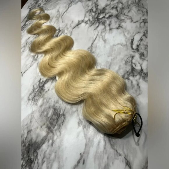 22 Inch Human hair Light Blonde Clip in extensions - Picture 6 of 6